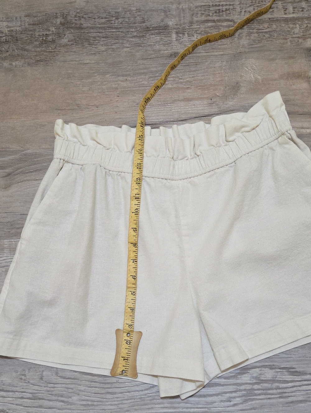 🛍Express Cream High-Waist Ruffle Elastic Linen Shorts Womens Medium - Picture 4 of 9